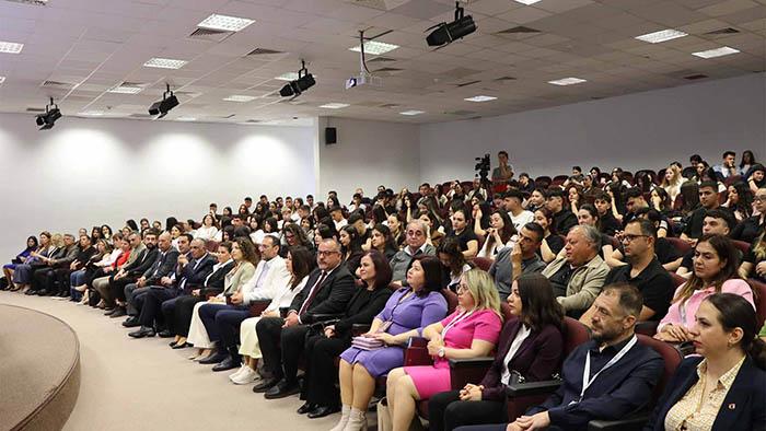 Bakan Çavuşoğlu: Meslek Liseleri Sadece Bilgi Alınan Yer Değil, Becerinin Gerçek Hayata Uyarlanabildiği Bir Ortamdır