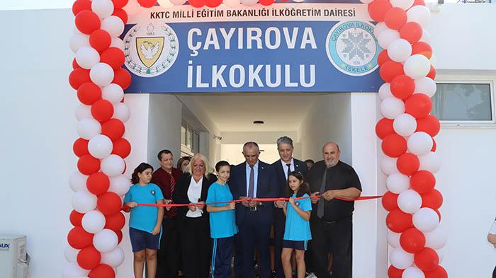Bakan Çavuşoğlu, Çayırova İlkokulu binasının açılışını yaptı