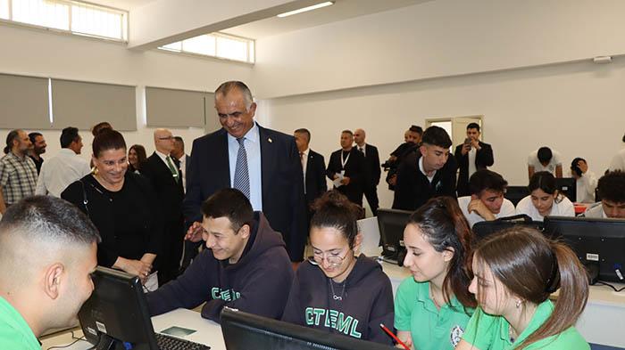 Bakan Çavuşoğlu: Ülkeye Her Yıl Bir Meslek Lisesi Kazandıracağız
