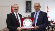 Bakan Çavuşoğlu, Atatürk Üniversitesi Rektörü Hacımüftüoğlu’nu Kabul Etti